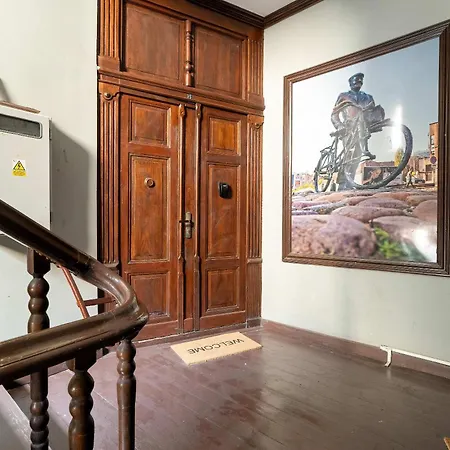 Bright Close To The Old Market Square In By Renters * Poznań