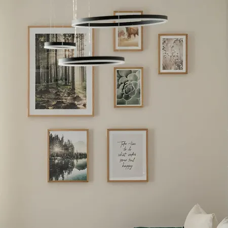 Bright Close To The Old Market Square In By Renters Appartement *