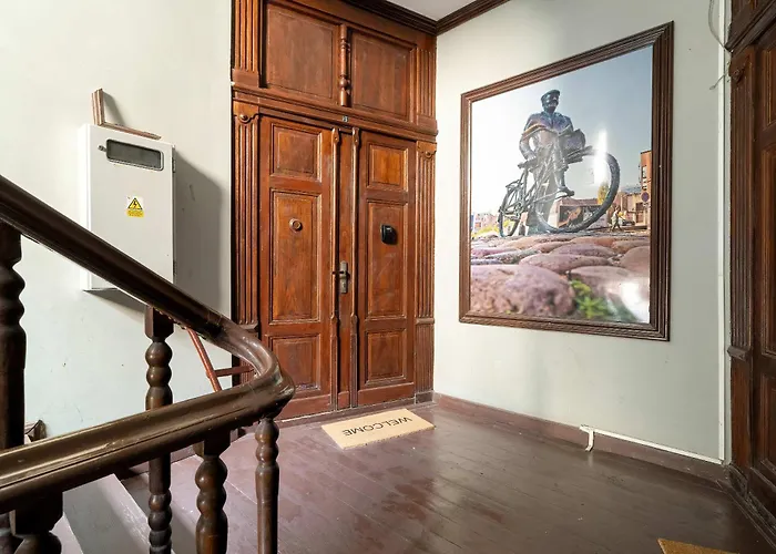 Bright Close To The Old Market Square In By Renters * Poznan