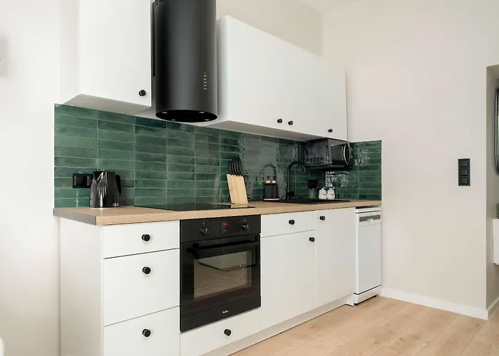 Apartment Bright Close To The Old Market Square In By Renters *